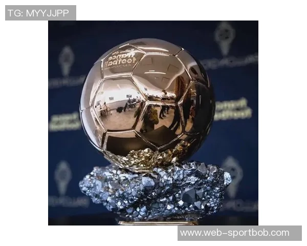 登贝莱逆袭姆巴佩夺环足奖最佳球员拉菲尼亚紧随其后位列第三