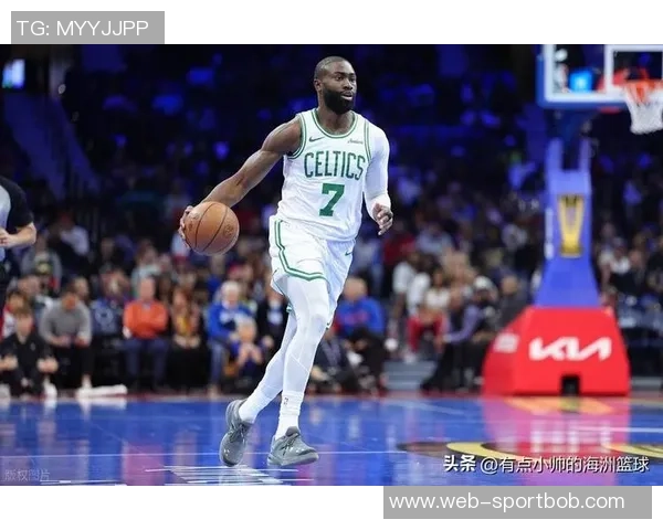 迈克布朗称赞骑士表现出色并强调球队仍有巨大提升潜力 迈克布朗称赞骑士表现出色并强调球队仍有巨大提升潜力