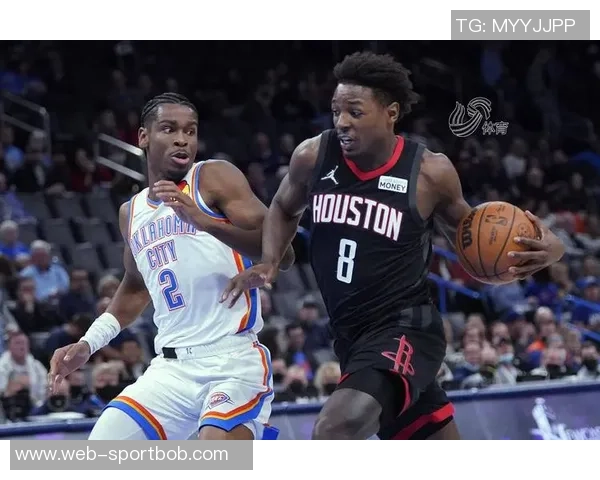 亚历山大赛后热情为休斯敦客场球迷签名展现偶像风范